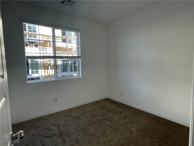 Building Photo - 20 Barbara Ln