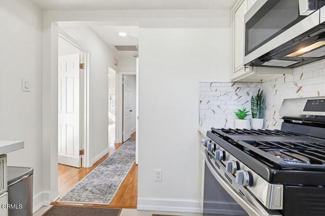 Building Photo - 1020 Cerritos Ave