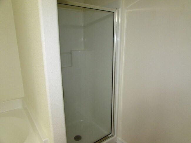 Building Photo - Modern Comfort: Your Ideal Rental Home in Valdosta, GA