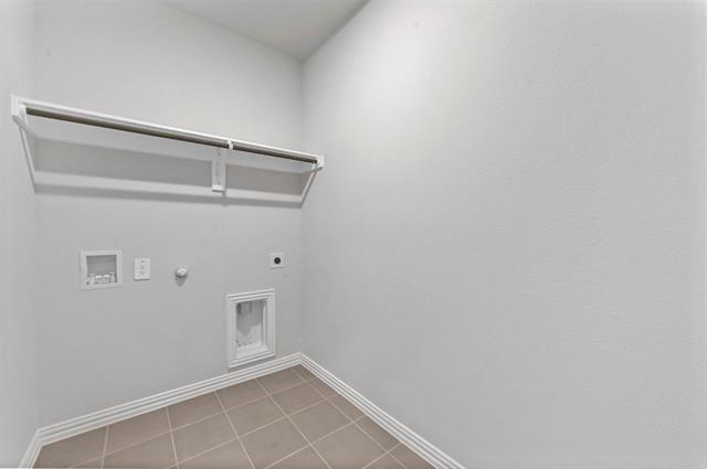 Building Photo - 616 Russell Dr