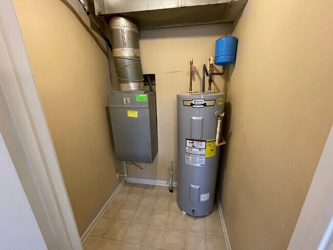 Building Photo - Cute, Efficient, and Affordable Home