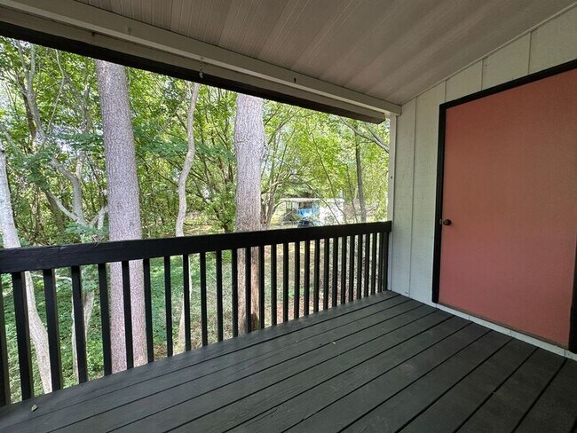 Building Photo - 112 Glenn Bridge Road