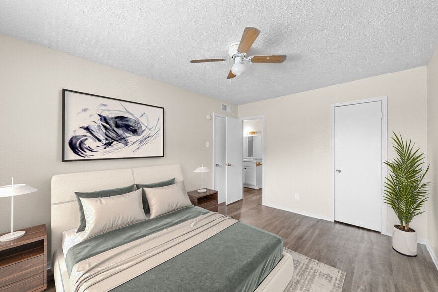 Bedroom - Greenhill Apartments