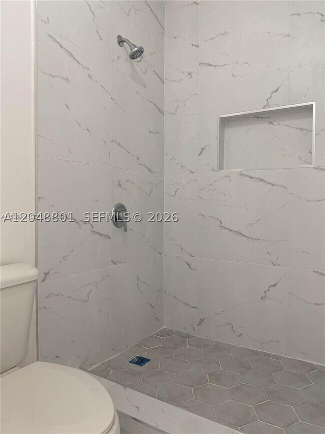Building Photo - 11301 SW 17th Ct