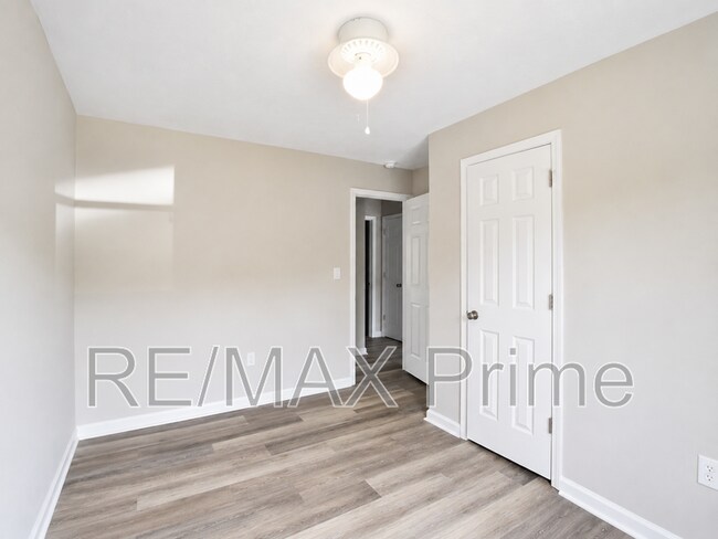 Building Photo - 4021 Sloop Trail