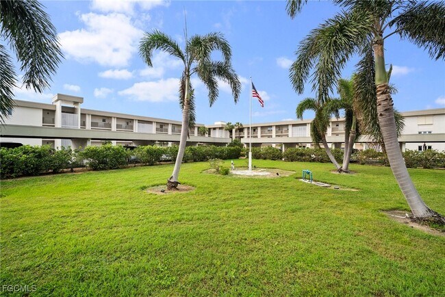 Primary Photo - 6102 Augusta Dr
