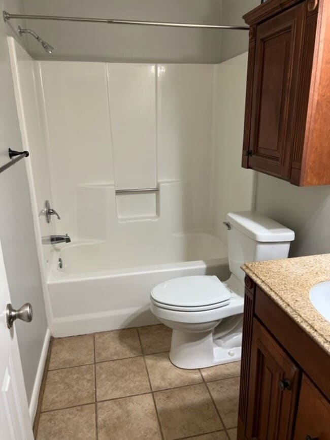 Building Photo - CHIC'S BEACH