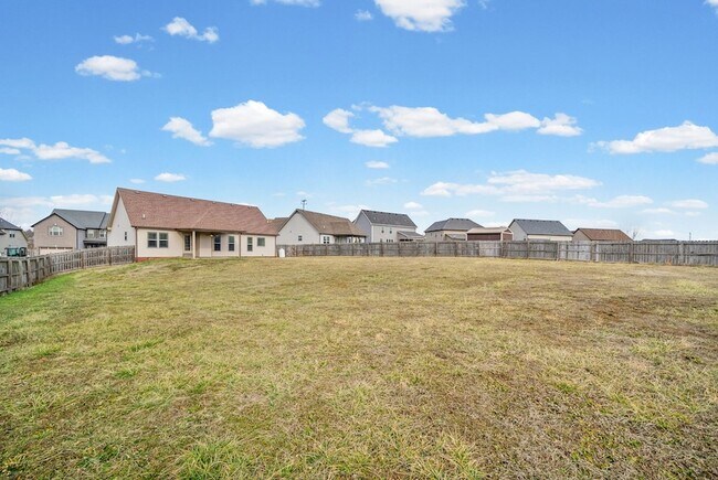 Building Photo - 1725 Autumnwood Blvd