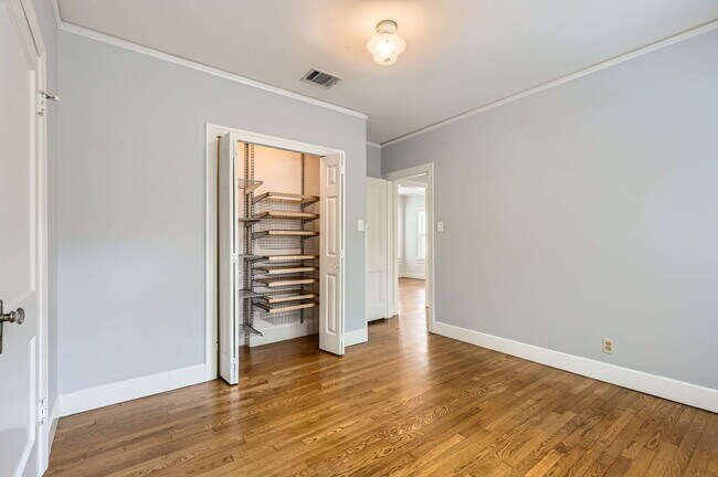 Building Photo - 3002 Lafayette Ave