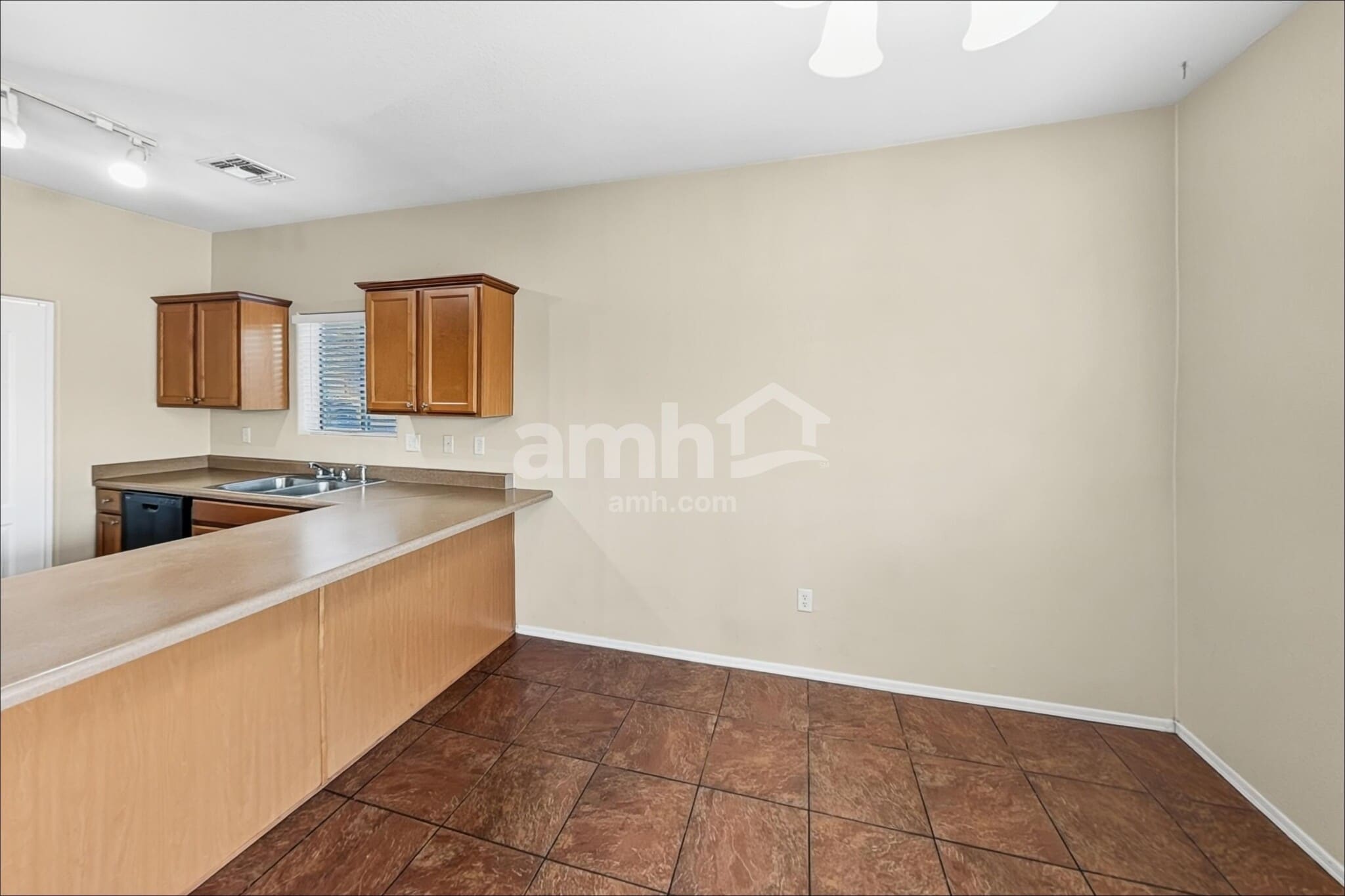 Building Photo - 7881 S Sentinal Stone Dr