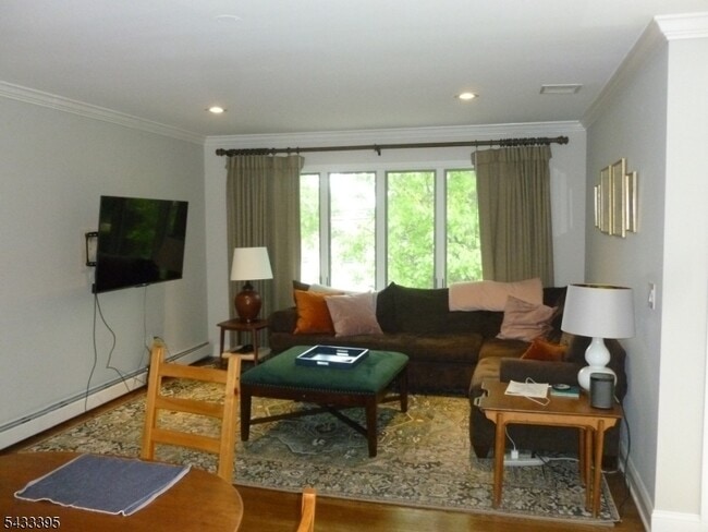 Building Photo - 48 Woodmont Rd
