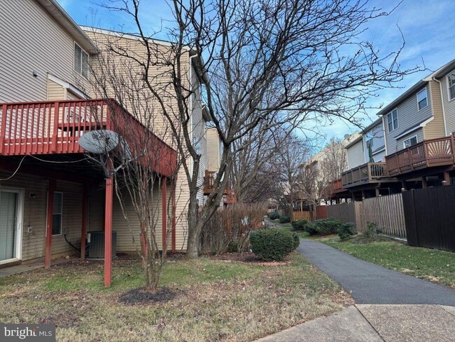 Building Photo - 6641 Creek Point Way