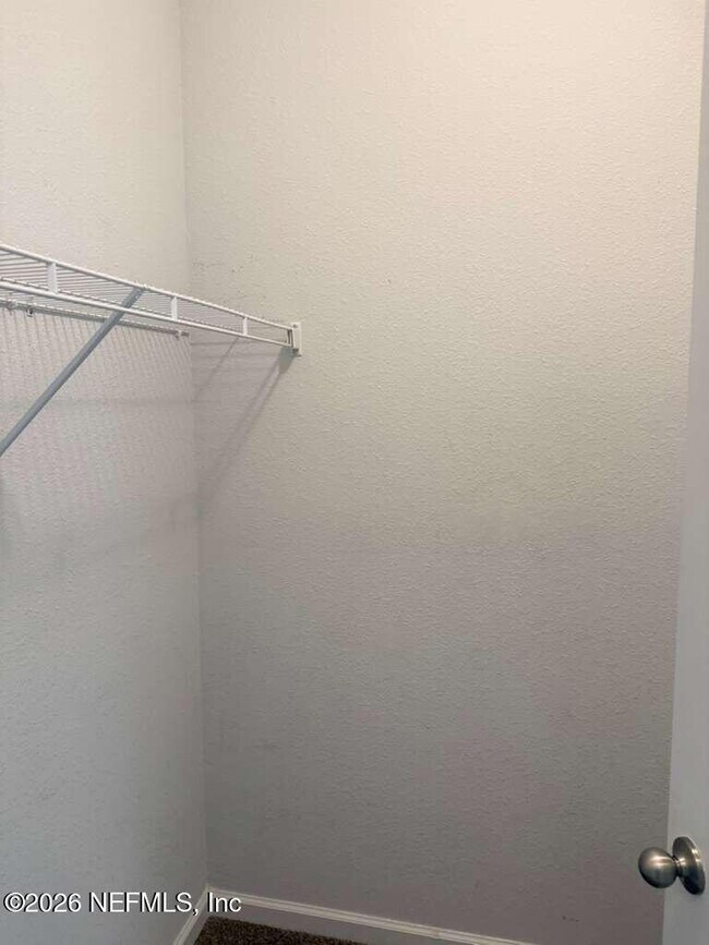 Building Photo - 230 Wineberry Ln