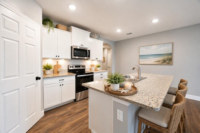 Building Photo - 927 Remington Green Dr SE