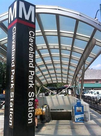 Building Photo - 2902 Porter St NW