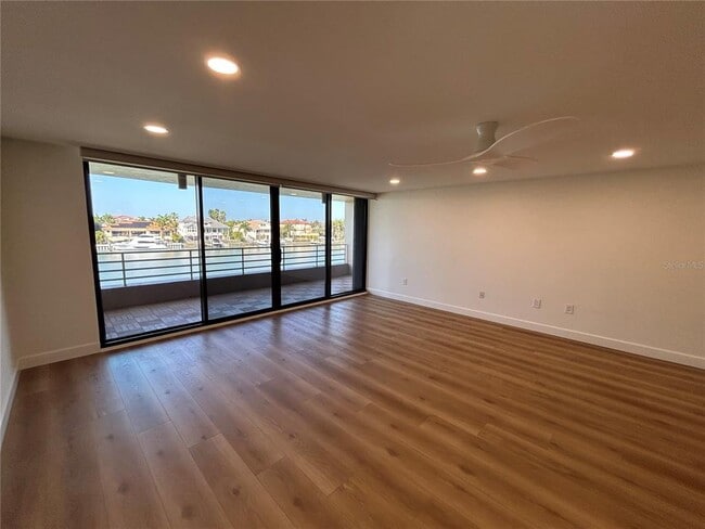 Building Photo - 6260 Kipps Colony Ct S