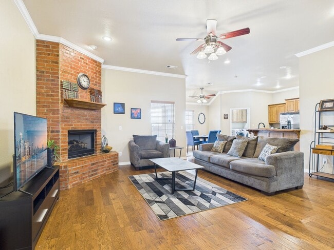 Building Photo - 1701 Rock Creek Rd