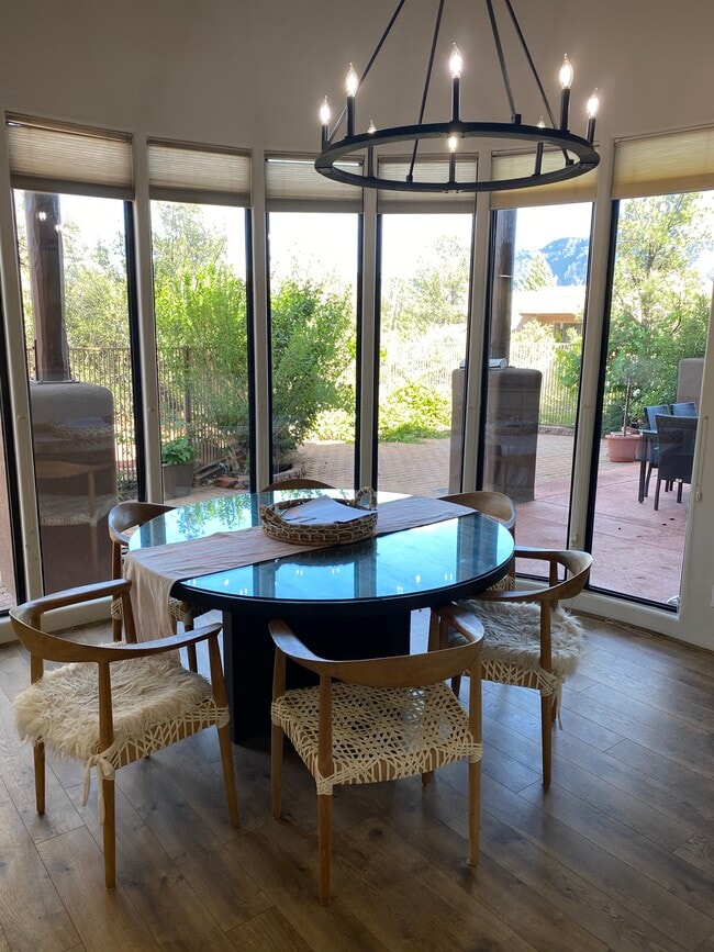 Building Photo - 115 Cll Irena