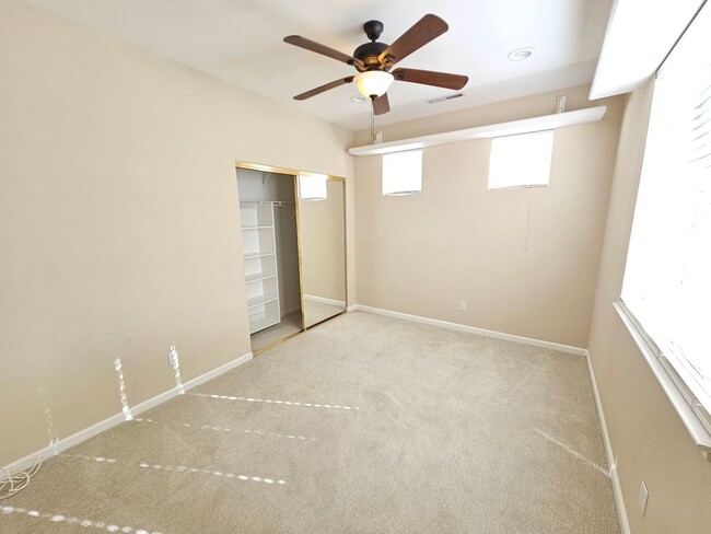 Building Photo - Charming 4 Bed 3 Bath Townhome near Santan...