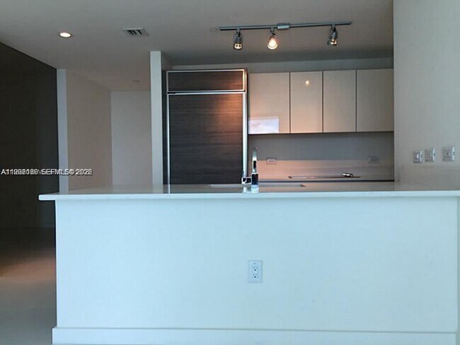 Building Photo - 1100 S Miami Ave