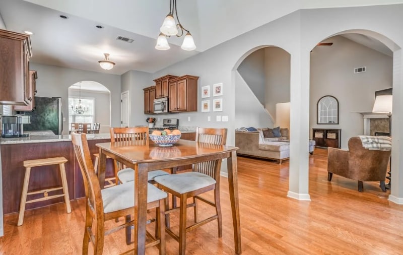 Building Photo - 10165 Carly Dr