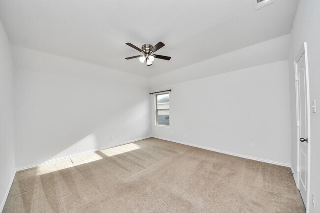 Building Photo - 23714 Via Viale Dr