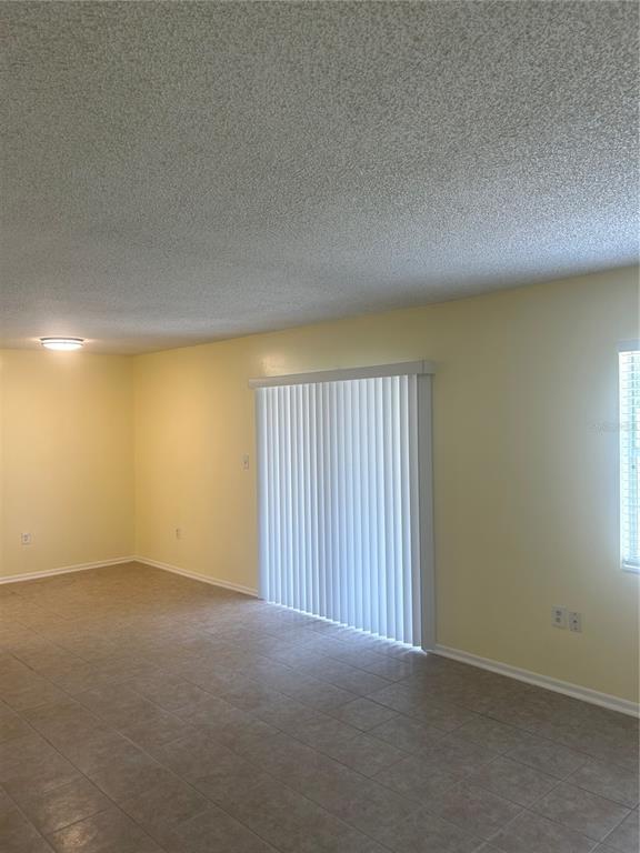 Building Photo - 2513 N Alafaya Trail