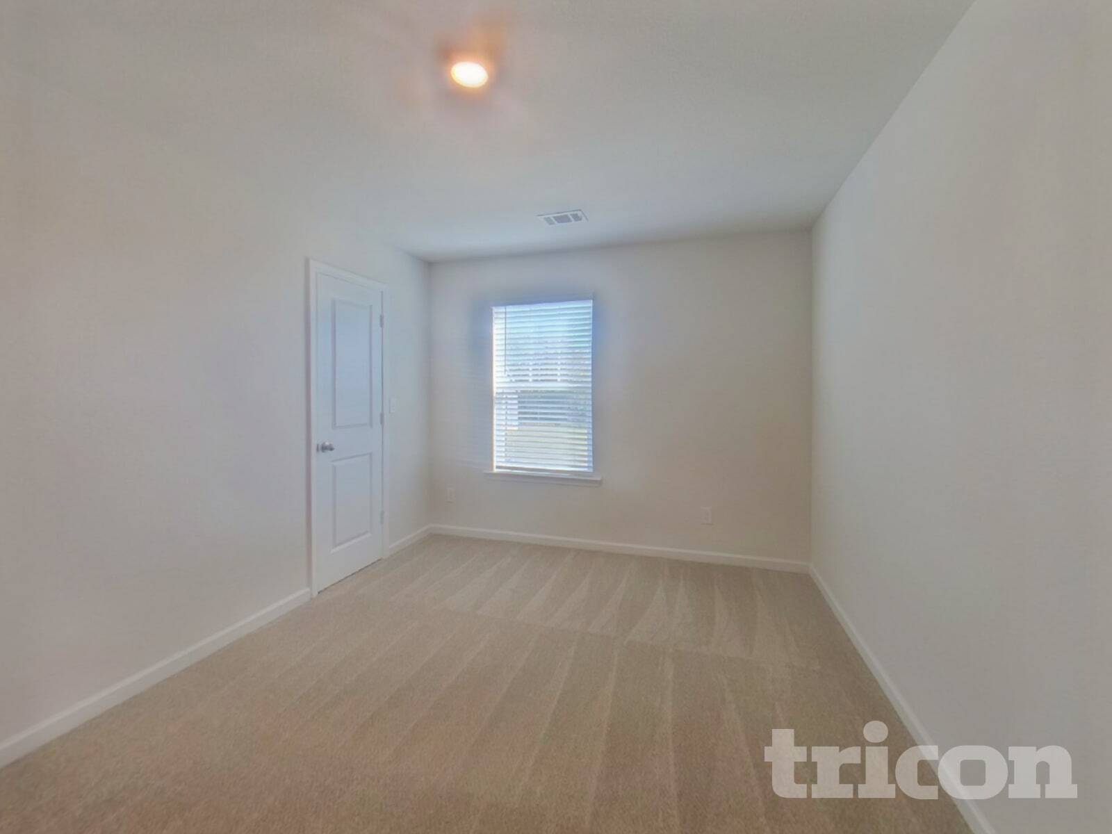 Building Photo - 823 Athens Ln