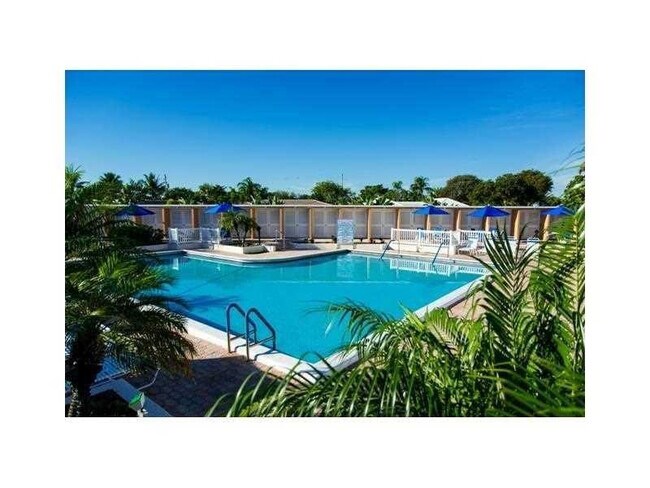 Building Photo - 2191 NE 68th St