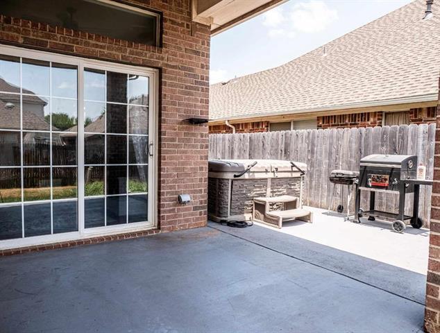 Building Photo - 5528 Milford Dr