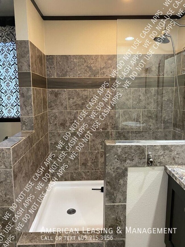 Building Photo - 3405 Landrey Ct