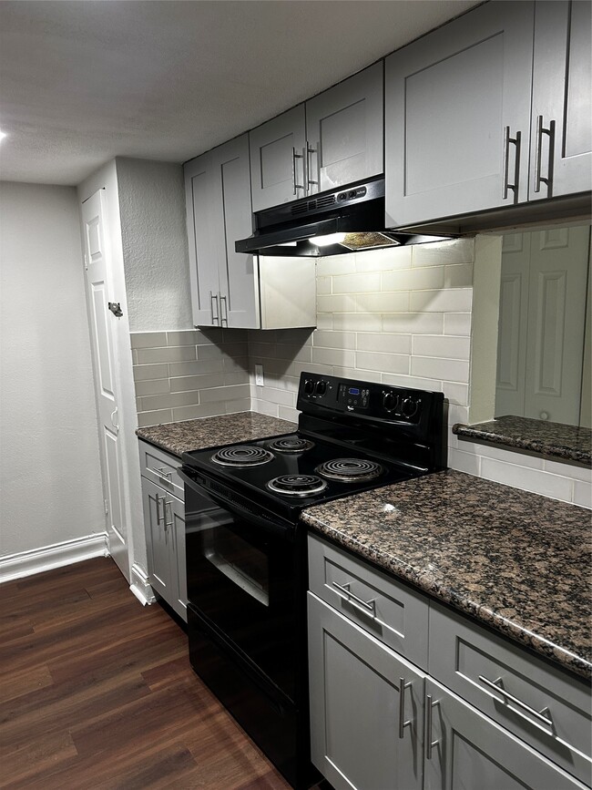 Building Photo - 9534 Pagewood Ln