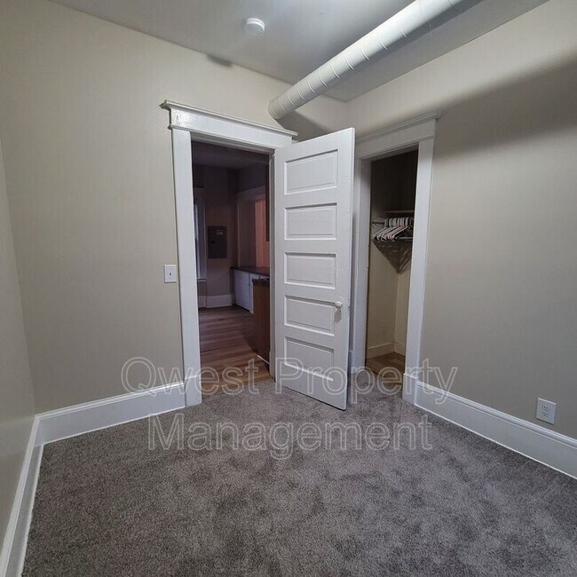 Building Photo - 46 National Ave SW