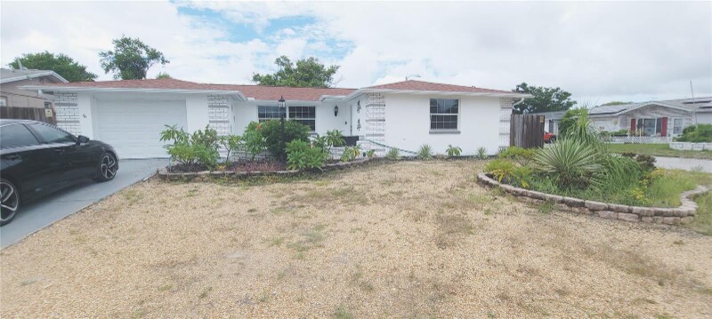 Primary Photo - 11241 Linden Ln