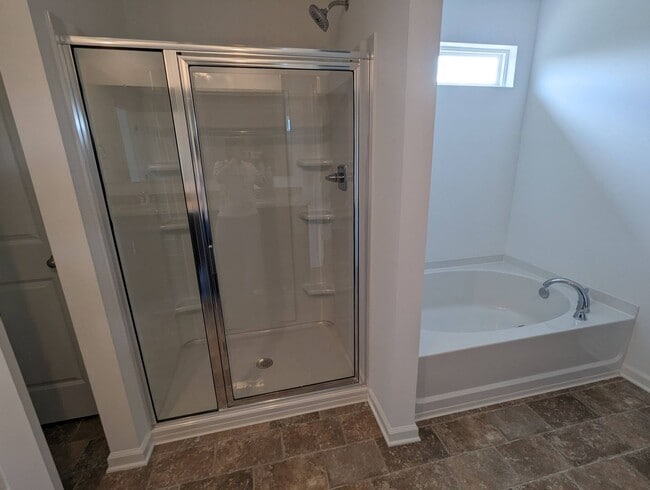 Building Photo - Gorgeous New Construction Middletown Home!