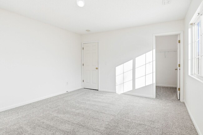 Building Photo - 3615 Marksbury Dr