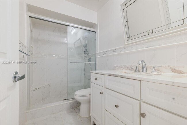 Building Photo - 1482 Springside Dr