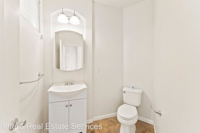 Building Photo - 4 br, 2.5 bath House - 4193 Stewart Lane