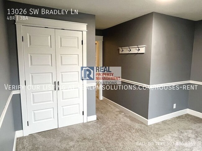 Building Photo - 13026 SW Bradley Ln