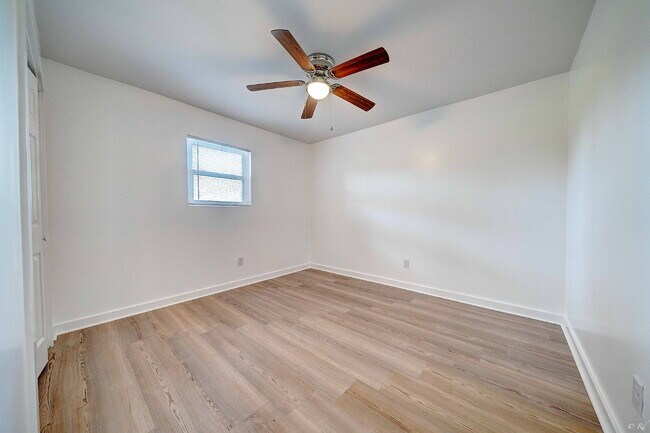 Building Photo - Freshly Renovated 2 Bed apartment in Lynn ...