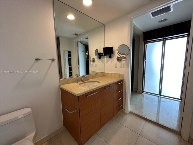 Building Photo - 50 Biscayne Blvd