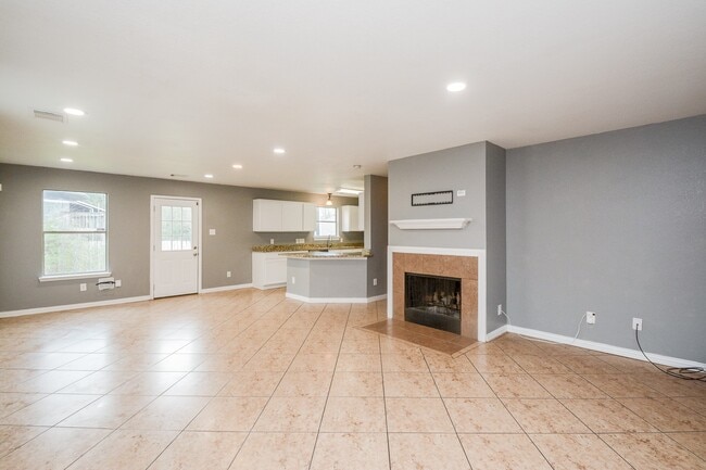 Building Photo - 22951 Twisting Pine Dr