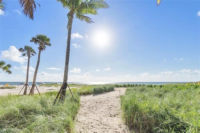 Building Photo - 1116 N Ocean Blvd