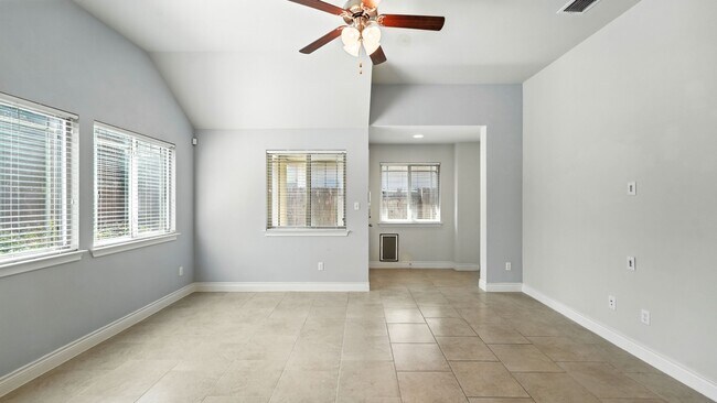 Building Photo - 490 Nautical Lp