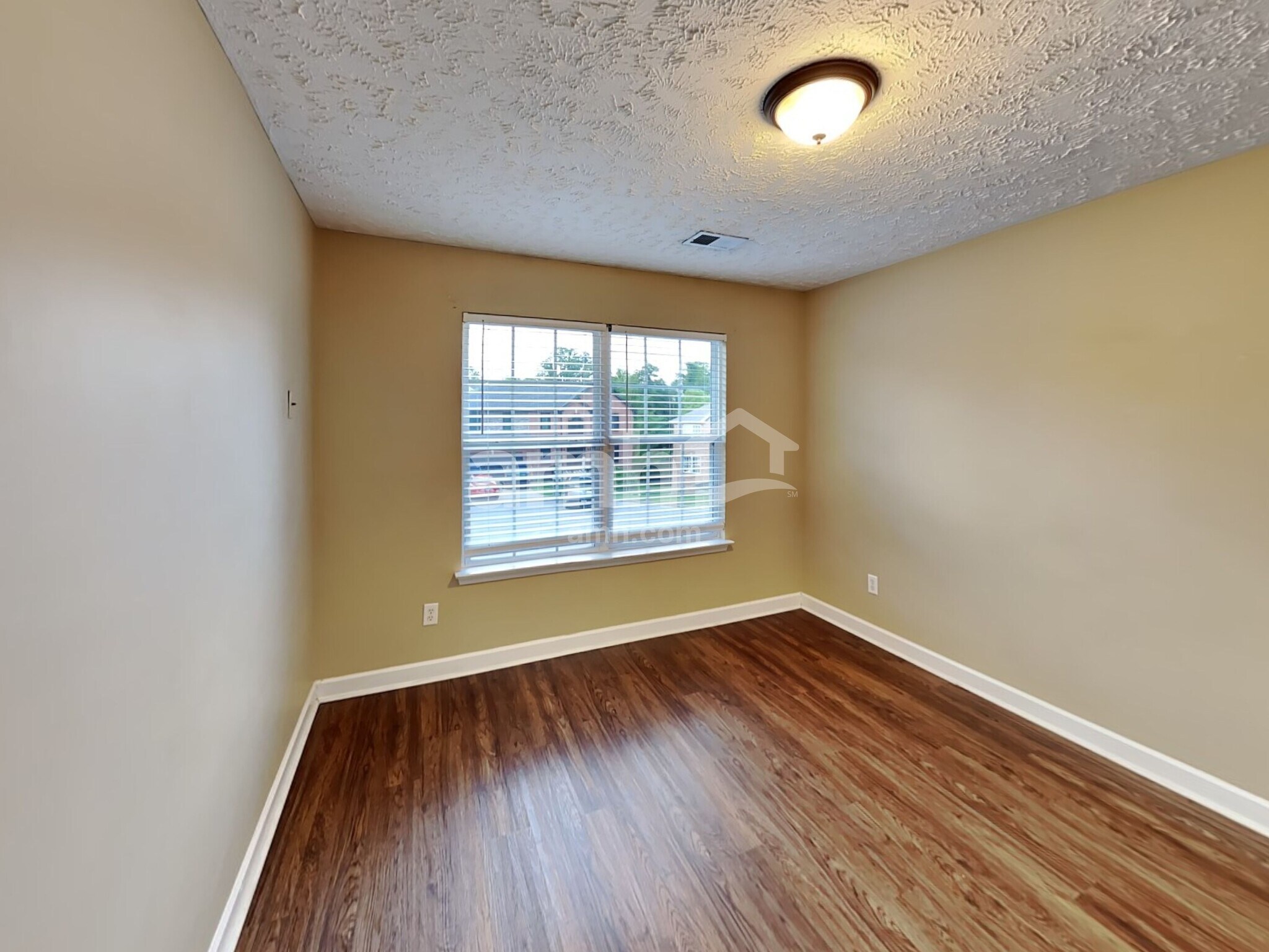 Building Photo - 3404 Bent Wood Cv