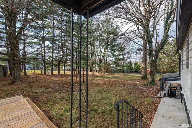 Building Photo - Complete Eastside Renovation - 4BR/4BA Large yard/Deck