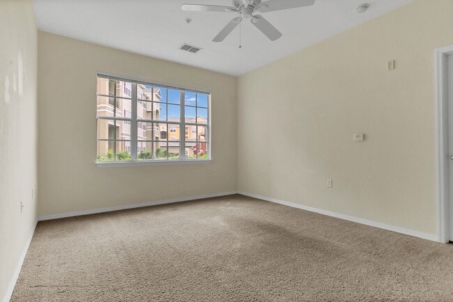 Building Photo - Available Now! Gated Community.