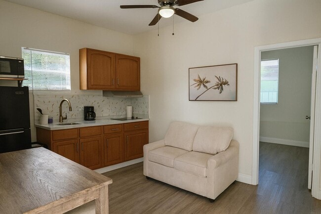 Building Photo - 8622 N 39th St