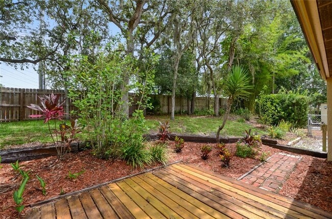 Building Photo - 697 Belflower Pl