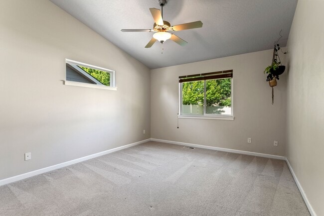 Building Photo - 1790 N Winchester St